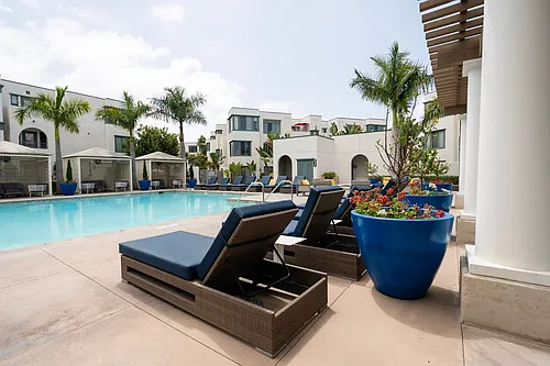 Dylan Point Loma Apartments Photo 1
