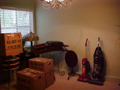 2nd image of 104 Crown Oaks Way
