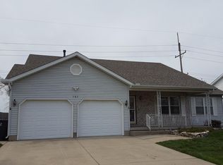 767 Gunnar Ln, Forsyth, IL 62535
