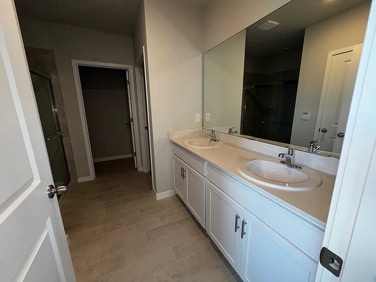 5293 Mulsanne Way — Photo 3