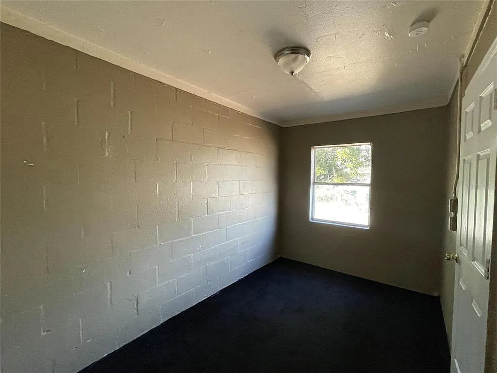1 bed, 1.0 bath, 425 sqft, $600 — Photo 3