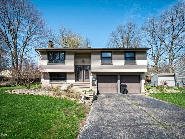 161 Bentwillow Dr, Niles, OH 44446