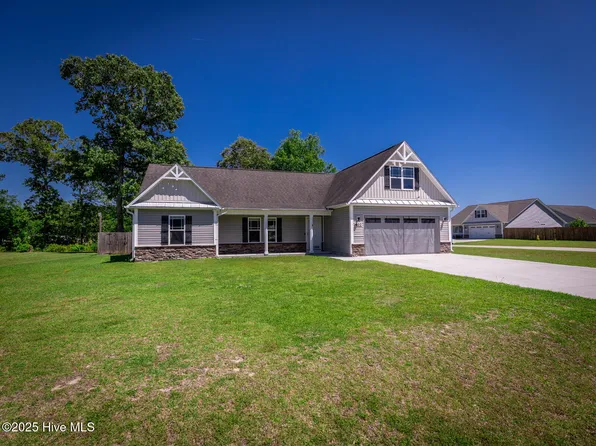 600 Feather Court, Richlands, NC 28574