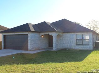 2111 Farmsville Dr, San Antonio, TX 78245