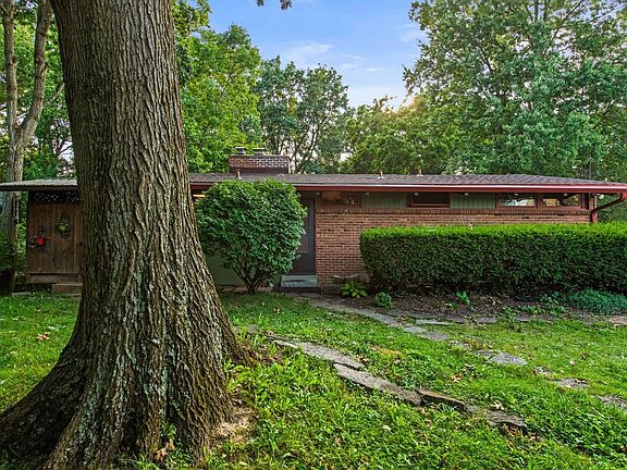 2nd image of 1651 Brachman Ave