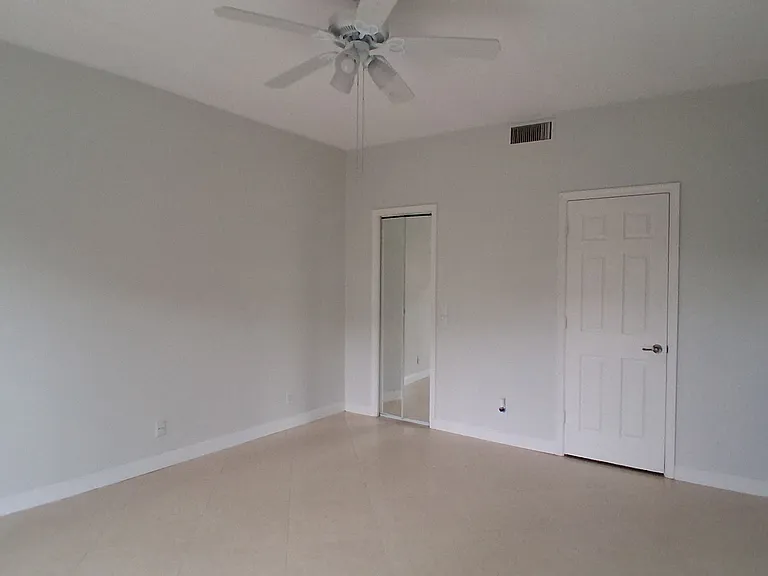 303 Waterview Dr — Photo 47