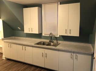 813 Washburn St #2, Elgin, IL 60123