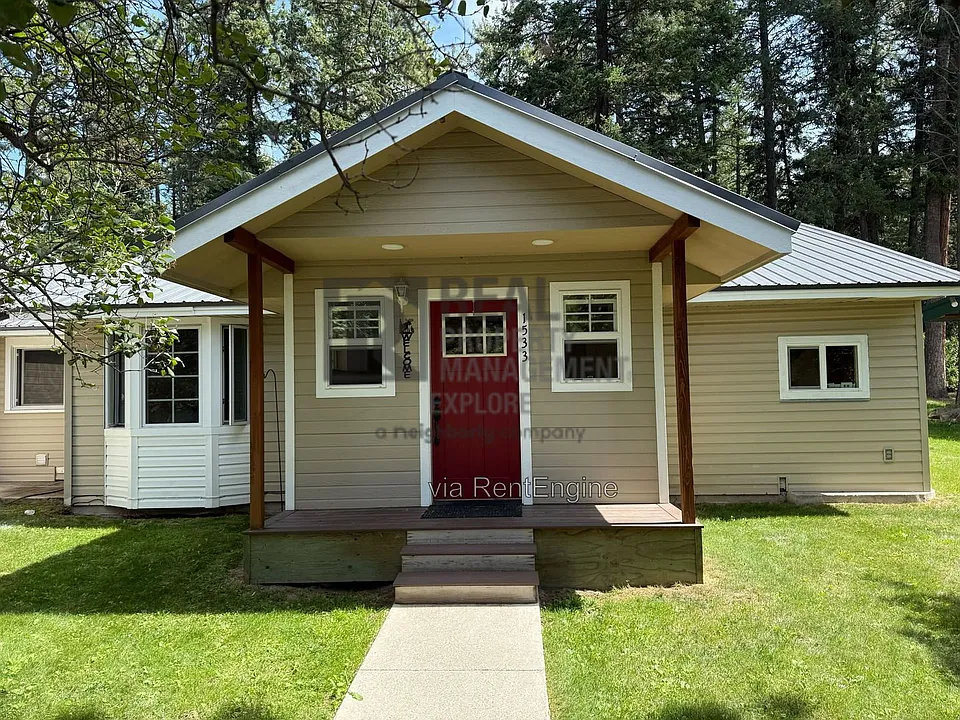 1533 3rd Ave W