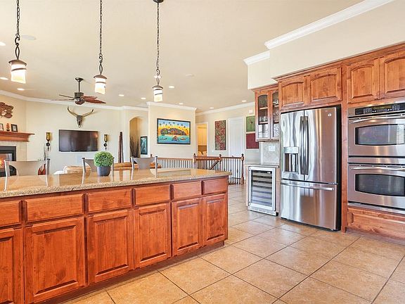 3rd image of 4212 Olga Ln