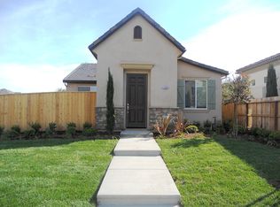 1699 N Dutch Ave, Clovis, CA 93619