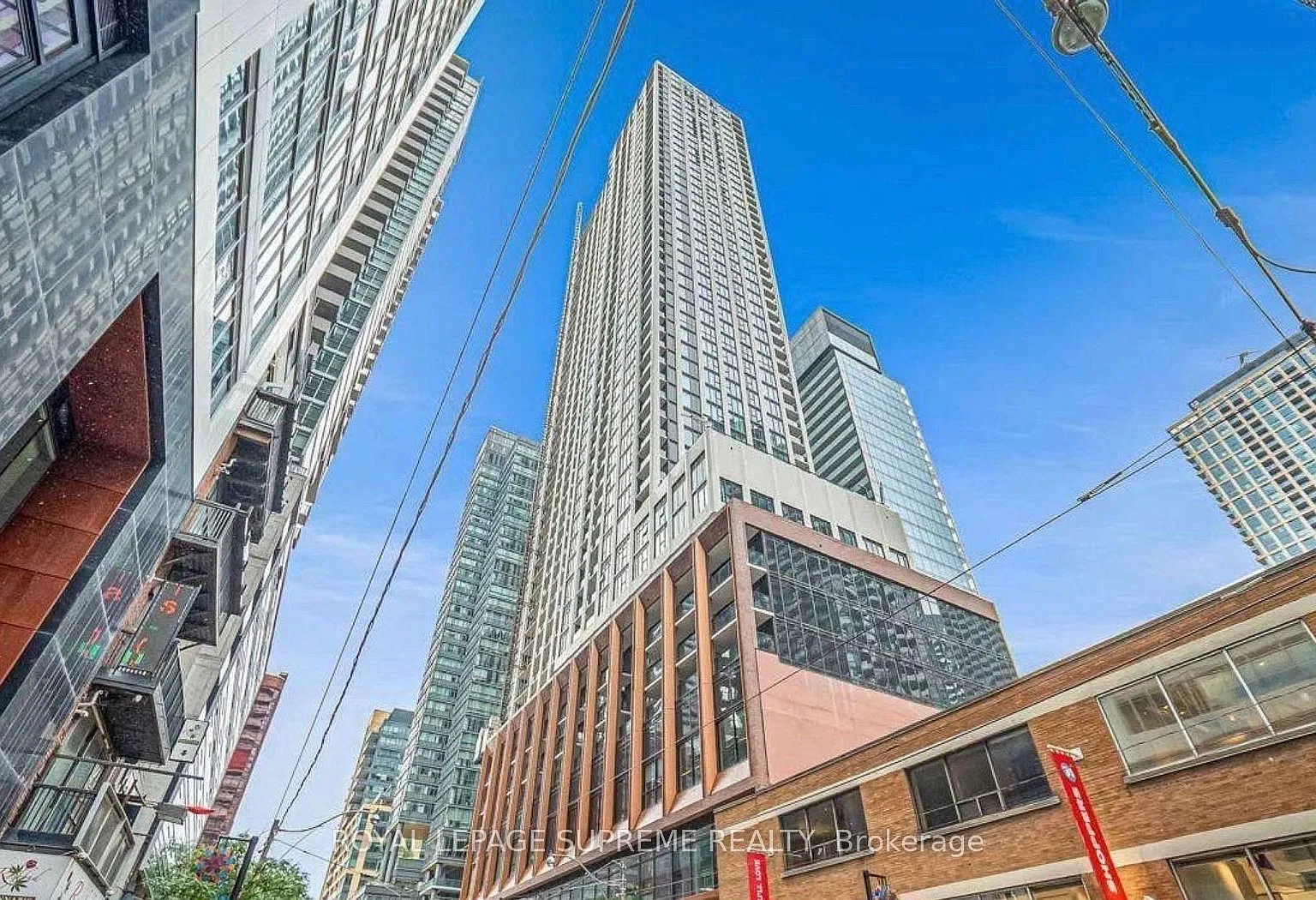 3 bed, $4,800 — Photo 1
