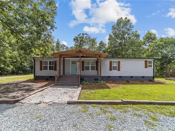 6802 Breen Dr, Liberty, NC 27298