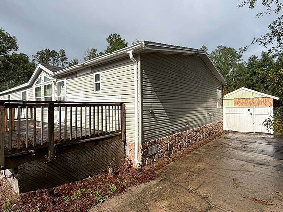 3rd image of 3181 NE 111th Pl