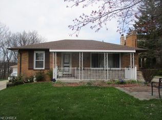 14189 Schreiber Rd, Maple Heights, OH 44137