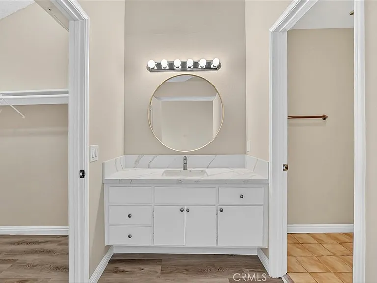 659 N Lark Ellen Ave — Photo 27