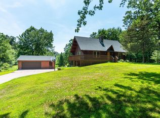 640 206th Ave NW, Oak Grove, MN 55011