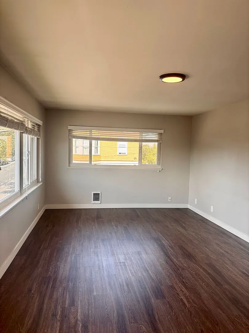 Freemont 6 401 N 43rd — Photo 3