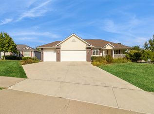 3205 SW Woods Ct, Ankeny, IA 50023