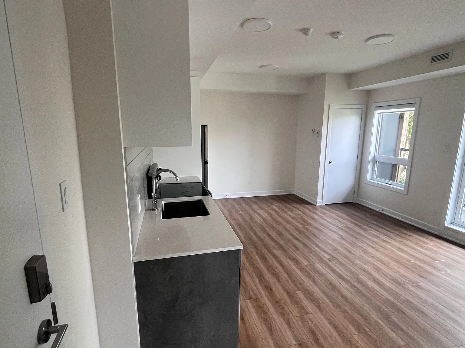 1 bed, $1,850 — Photo 3