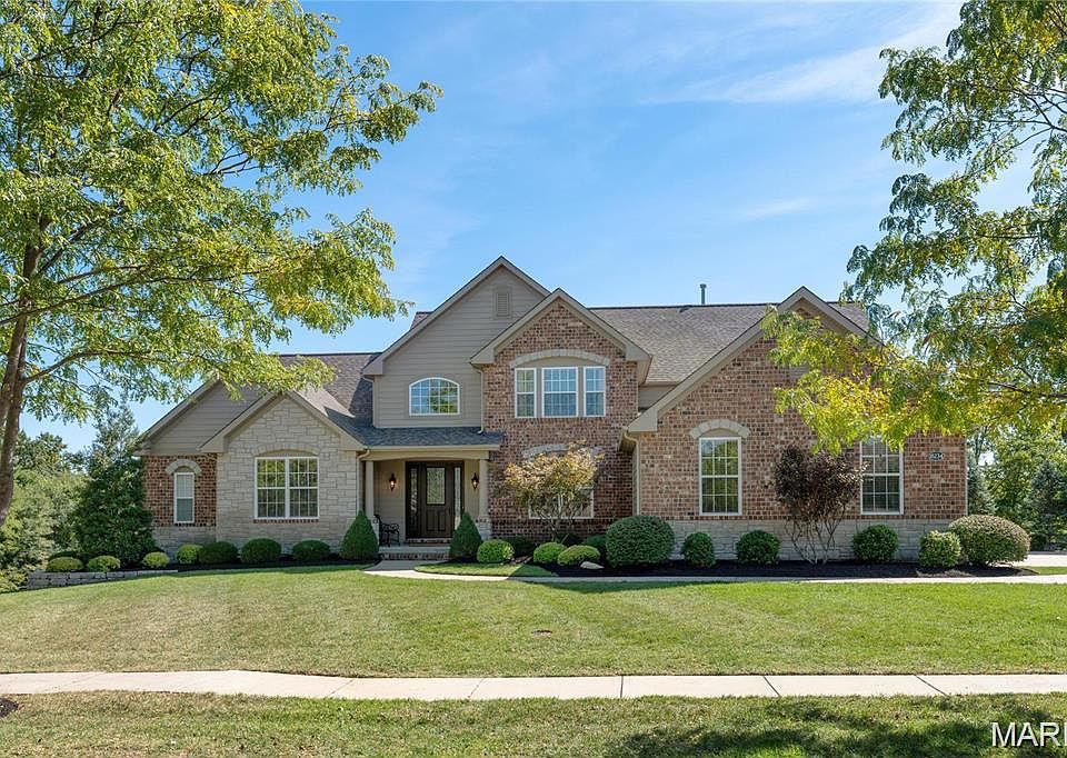 1st image of 18234 Canyon Forest Ct