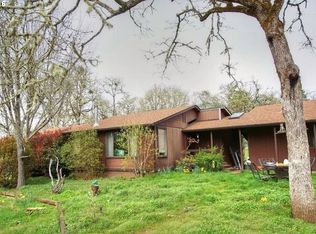 402 Wulff Ln, Roseburg, OR 97471