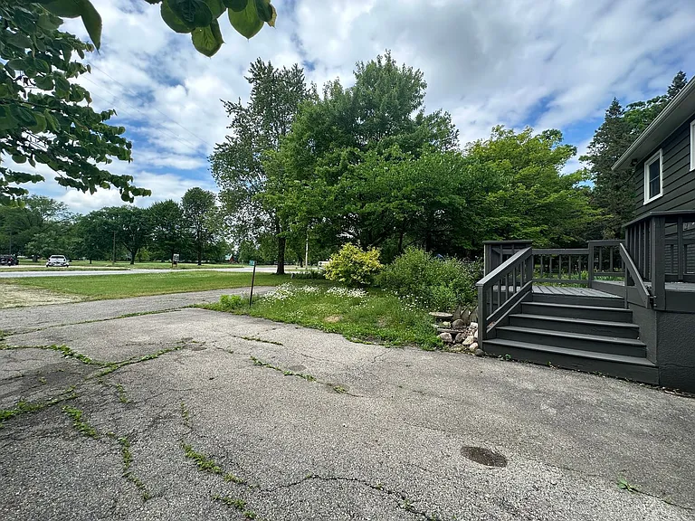 2830 Waubesa Ave — Photo 48