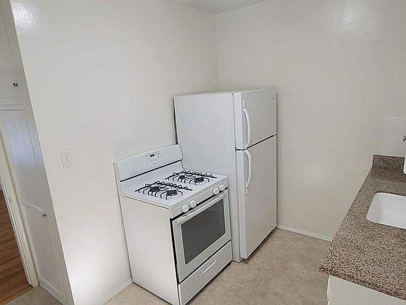 3rd image of 12122 Hoffman St APT 5