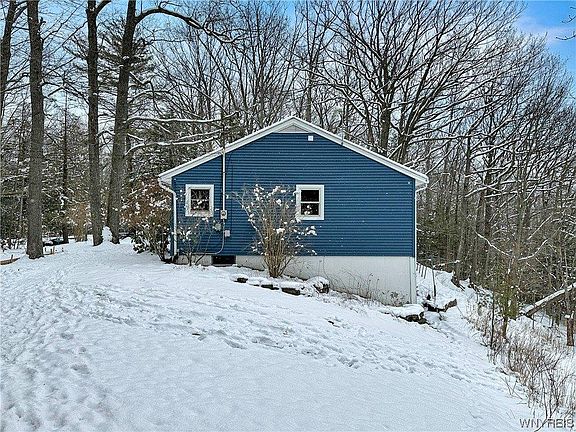 5th image of 7503 Centerville Rd