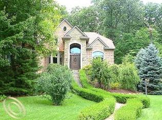 4158 Wyndham Point, Brighton, MI 48114