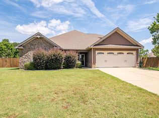 13 Talon Ct, Fort Mitchell, AL 36856