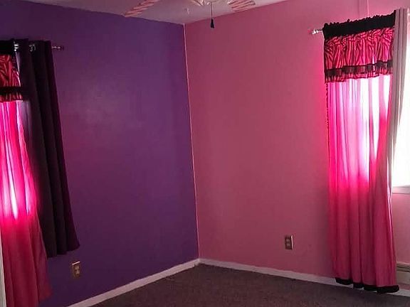 5th image of 7 S Windsor Cir