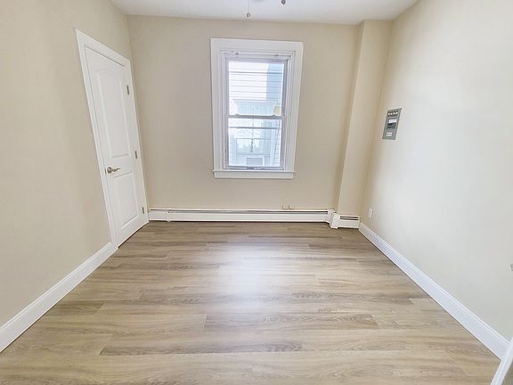 2nd image of 14-20 N Main St #16