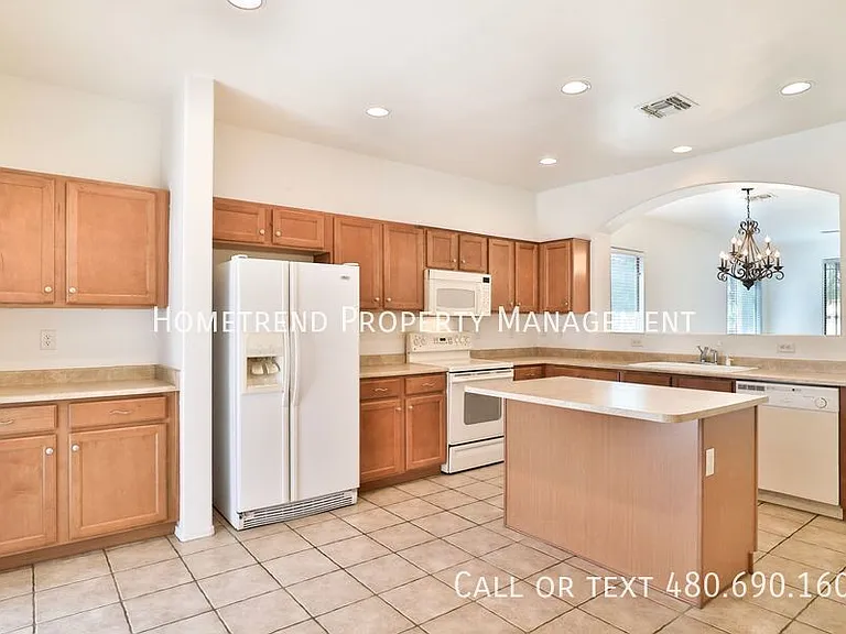 4475 E Warbler Ct — Photo 3