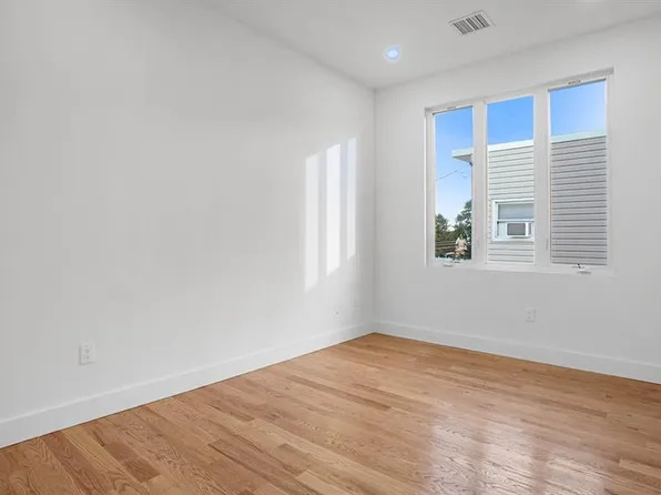 3239 Tierney Place image 16 of 30