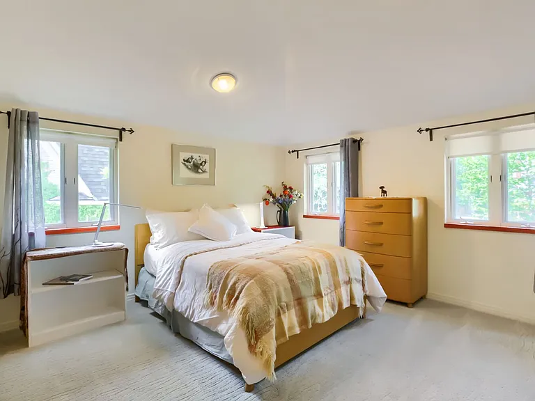 726 Pine St — Photo 19