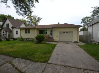 923 S Penn St, Aberdeen, SD 57401