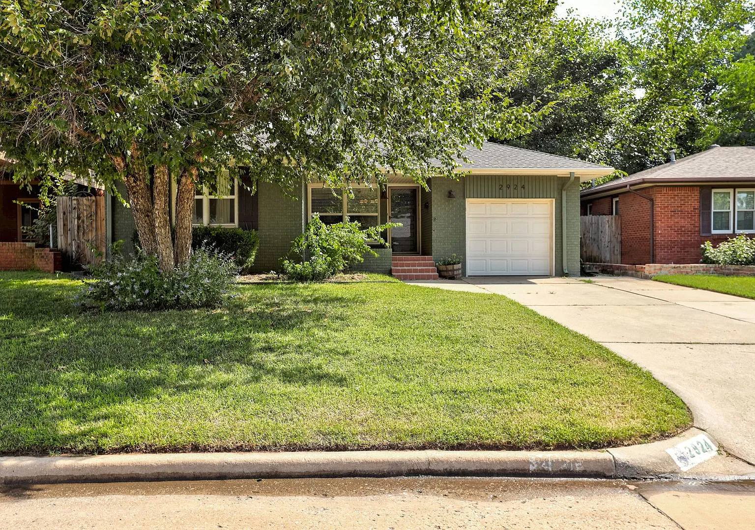 Charming 3-Bed, 2-Bath Home in NW OKC — Photo 1