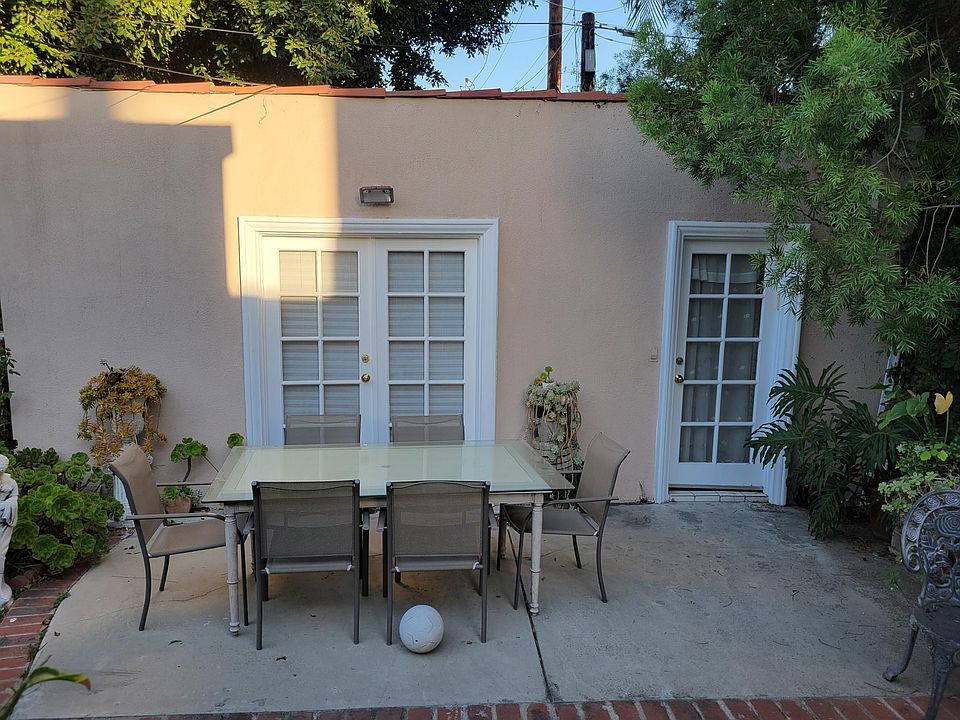 2nd image of 320 S Palm Dr #1