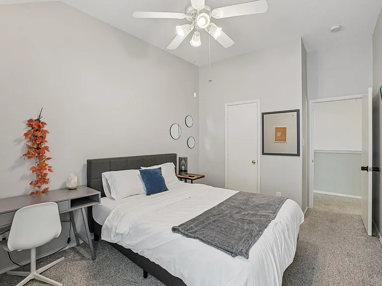 5825 Shetland Cir — Photo 23