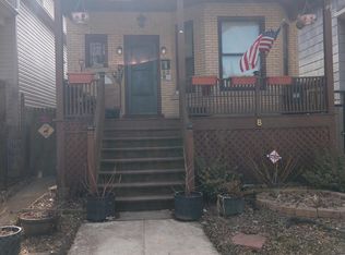 3707 W Sunnyside Ave, Chicago, IL 60625