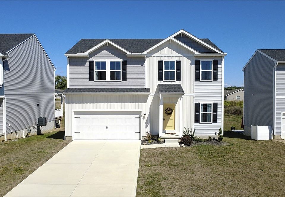 1st image of 3047 McIntosh Dr NE