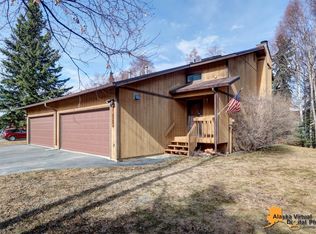 18625 S Lowrie Loop, Eagle River, AK 99577