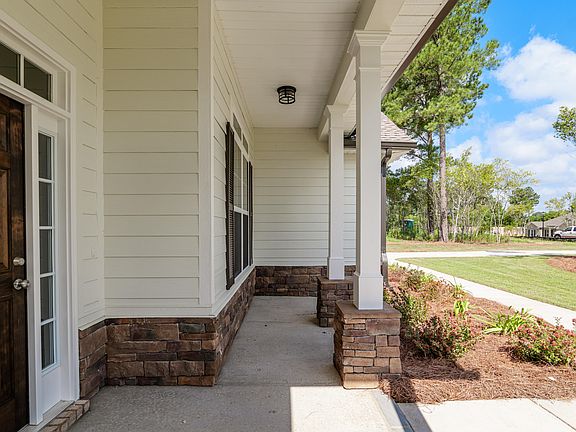 4th image of 1429 Bellingham Drive