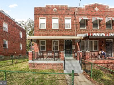 400 Division Ave NE, Washington, DC, 20019
