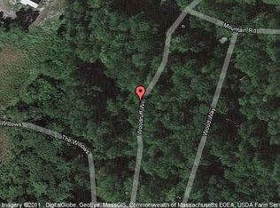 32 Woodruff Way, Northfield, MA 01360