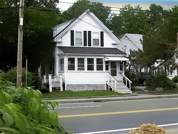 1st image of 40 Pleasant St