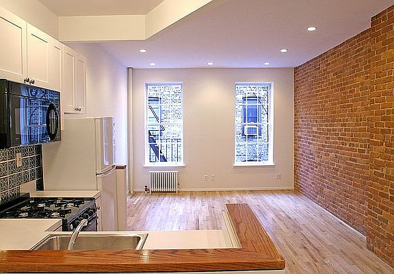 3rd image of 322 E 81st St APT 5RW