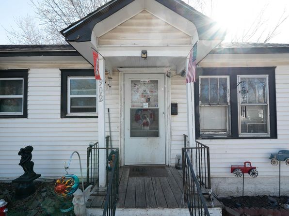 wichita-kansas-77356117 picture