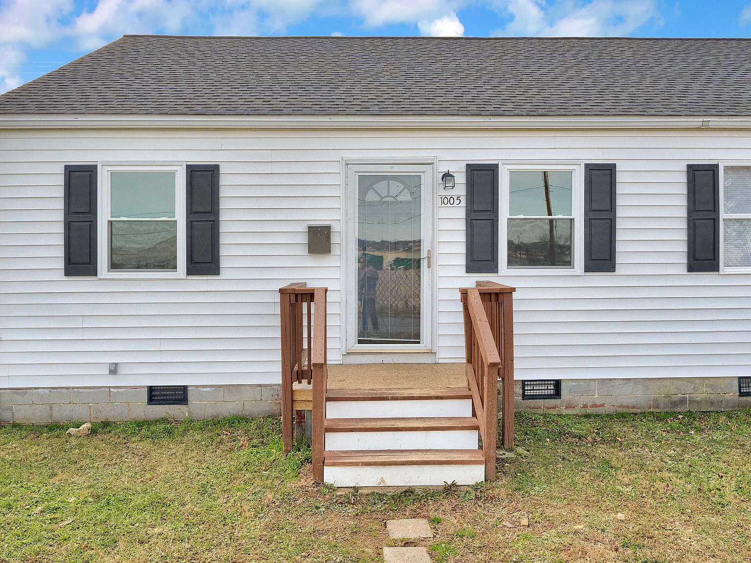 2 bed, 768 sqft, $1,350 — Photo 1