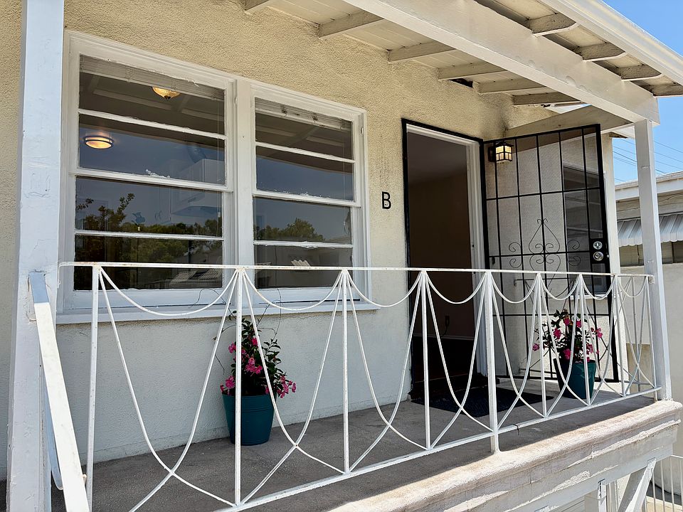 Entry and balcony